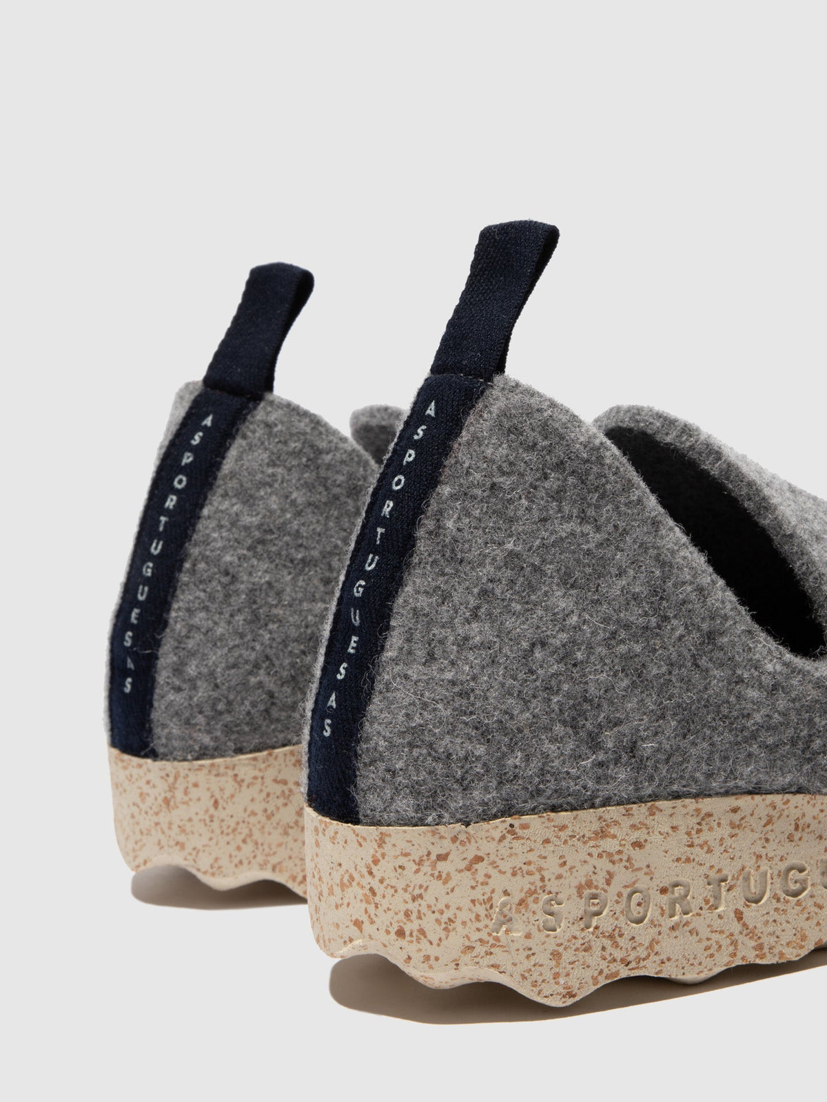 Sapatos slip-on em feltro As Portuguesas CITY L cinza-cimento
