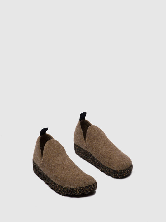 Sapatos slip-on em feltro As Portuguesas CITY M taupe