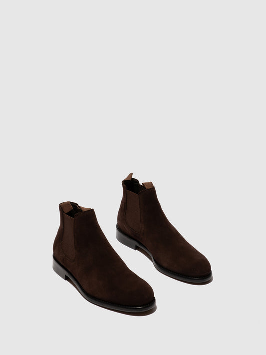 Botins Chelsea em pele camurça FLY London WIBO expresso