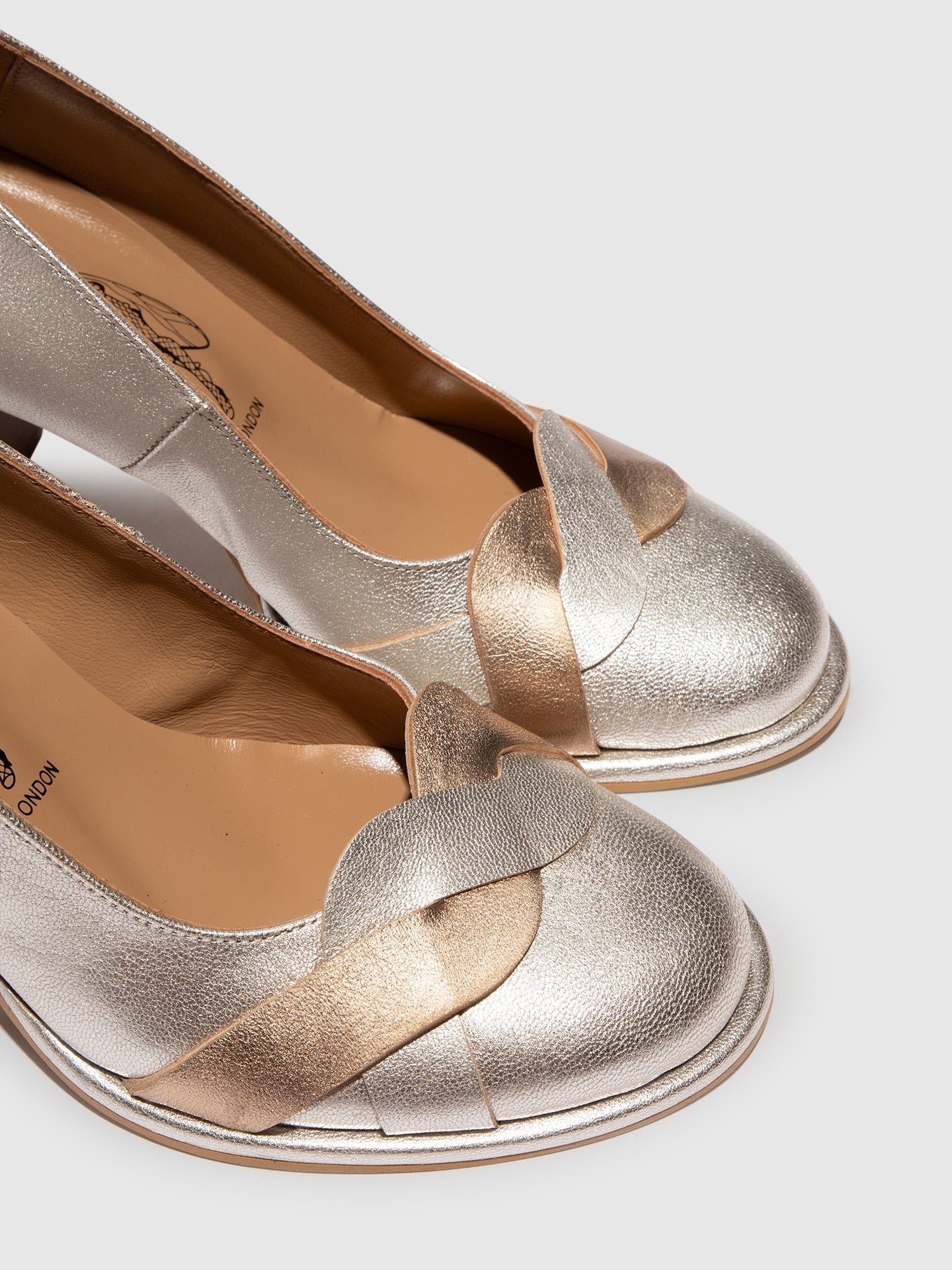 Sapatos em pele FLY London MEIZ prateado dourado