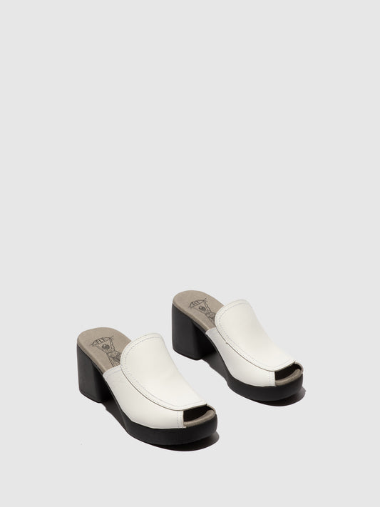 Mules em pele FLY London FLAE branco