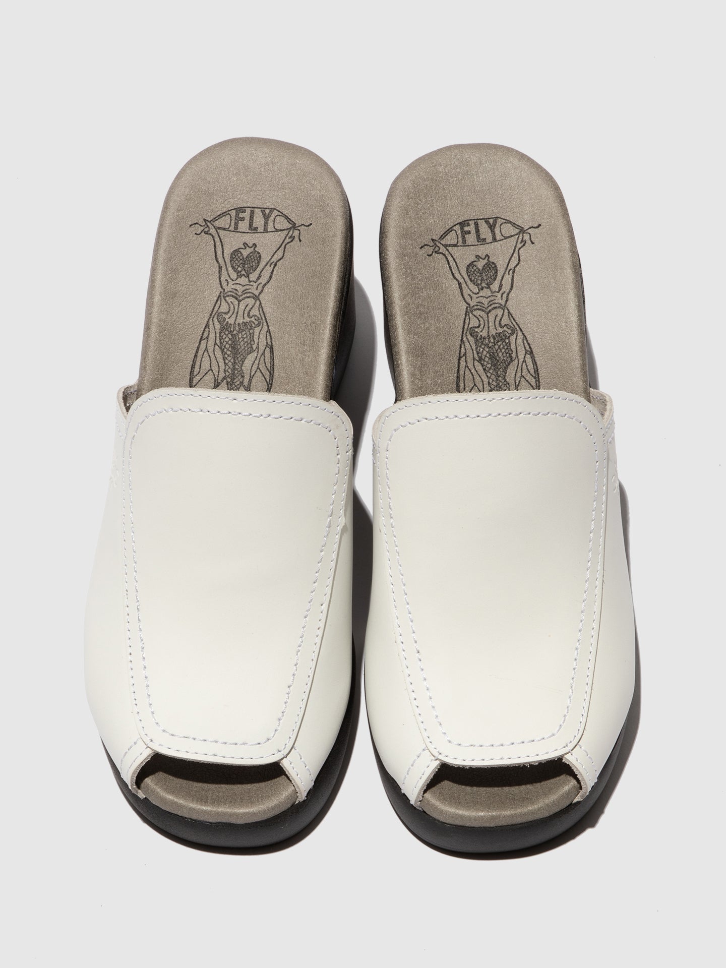 Mules em pele FLY London FLAE branco