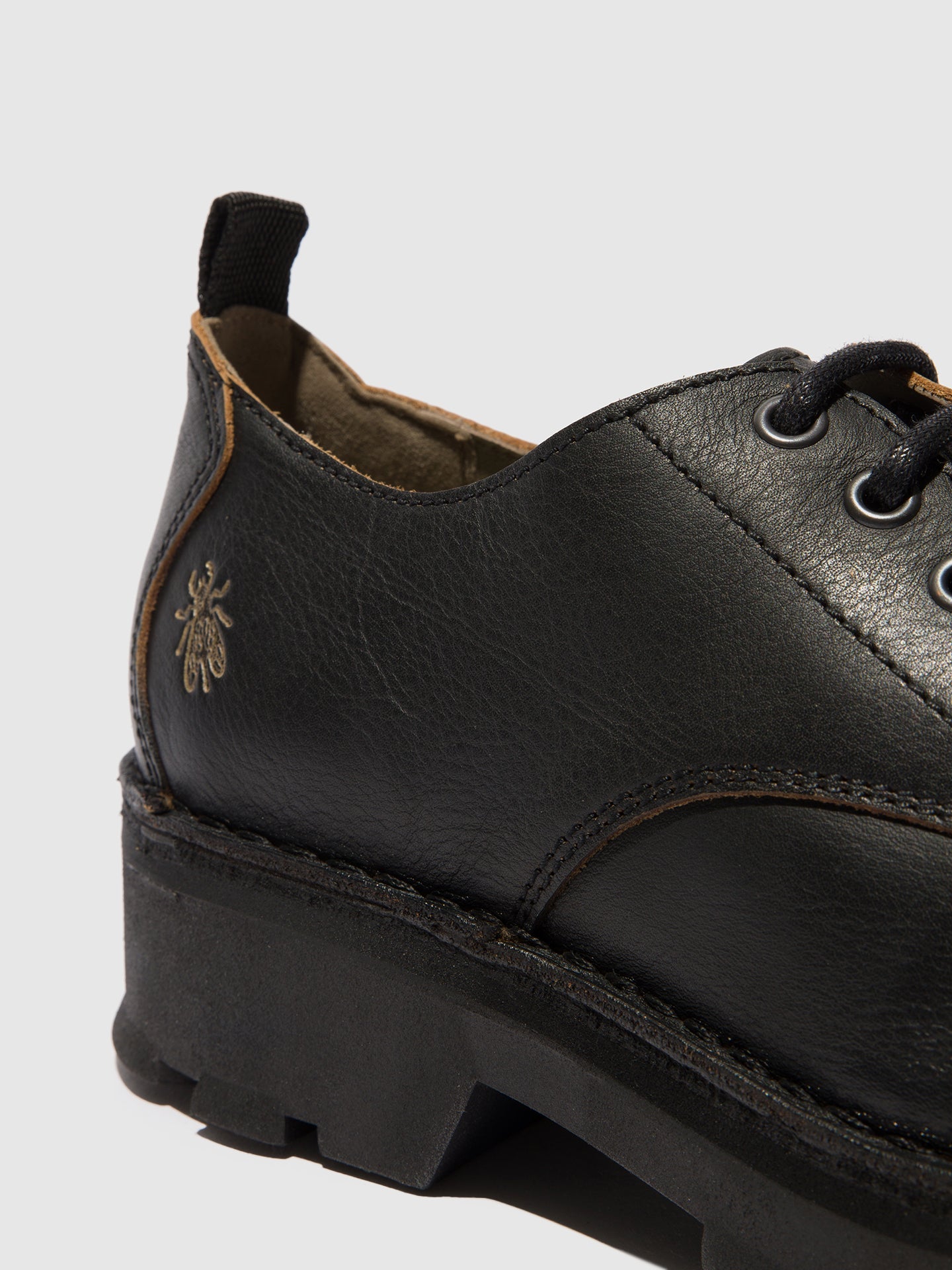 Sapatos em pele FLY London KLOU preto