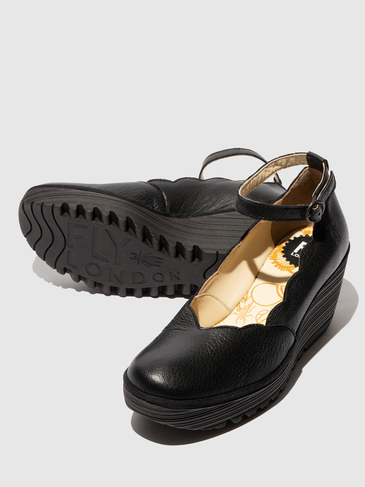 Sapatos de salto médio em pele FLY London YOLD preto
