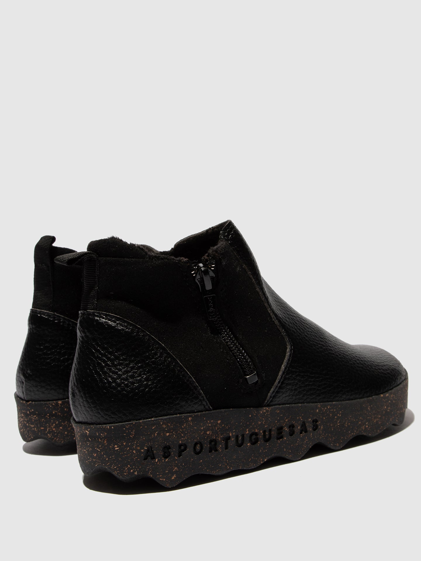 Botins em material reciclado As Portuguesas COLM preto
