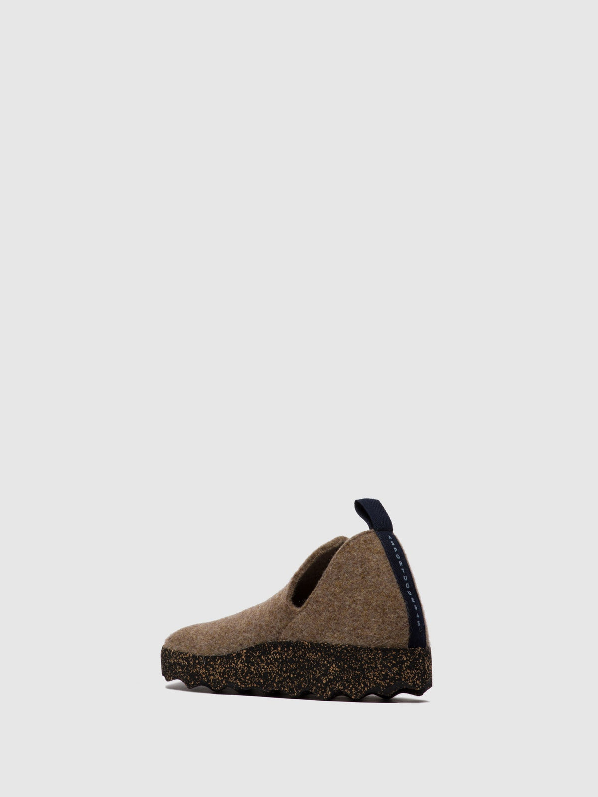 Sapatos slip-on em feltro As Portuguesas CITY M taupe