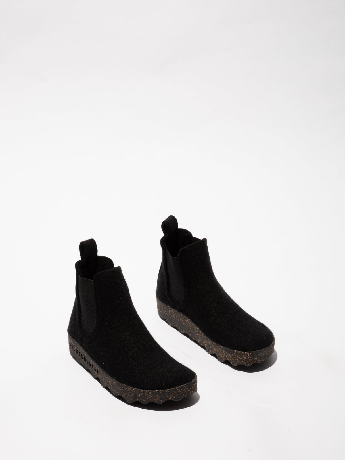 Botins Chelsea em feltro As Portuguesas CAIA L preto