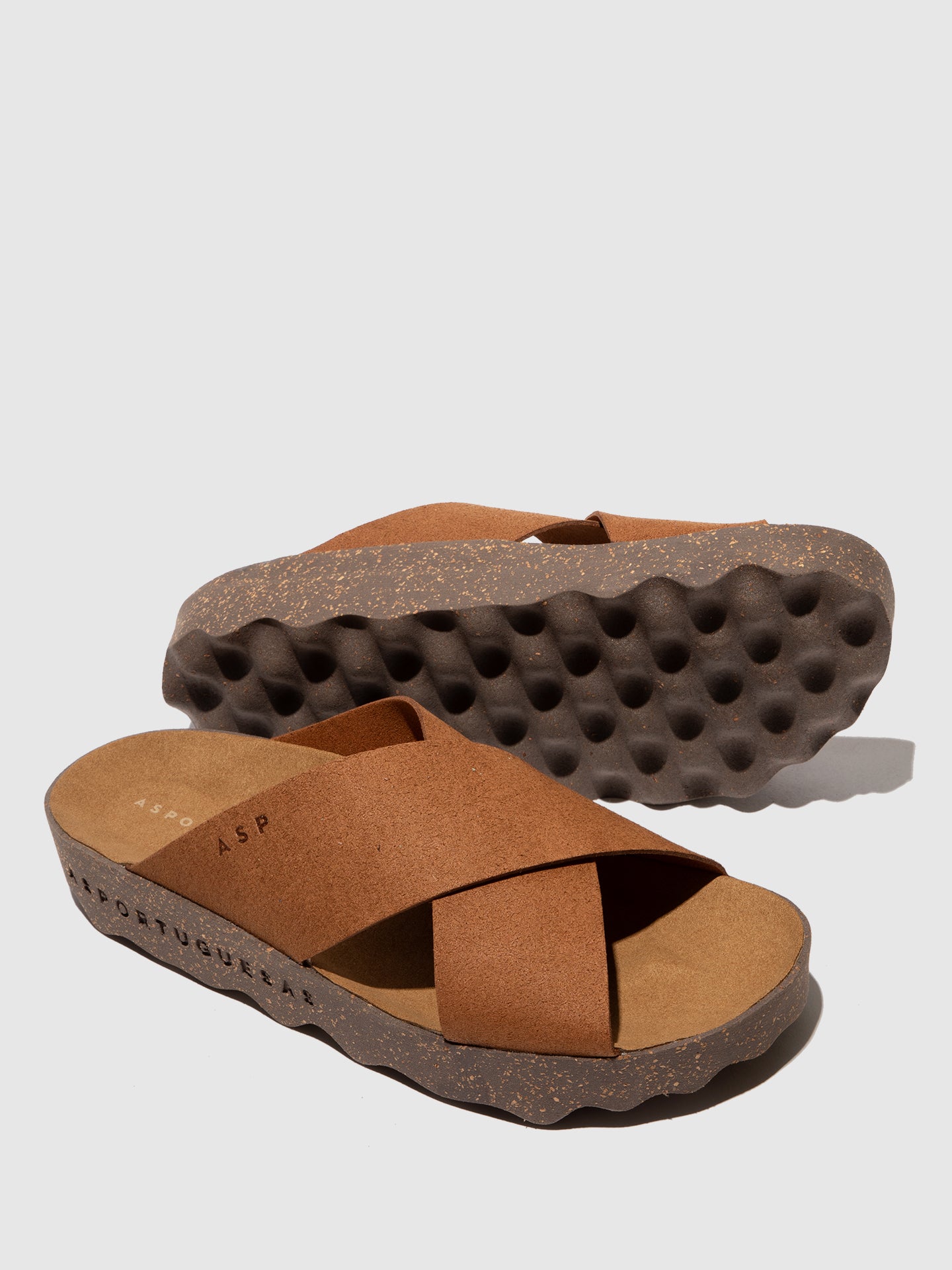 Chinelos em pele vegan As Portuguesas CROSS castanho