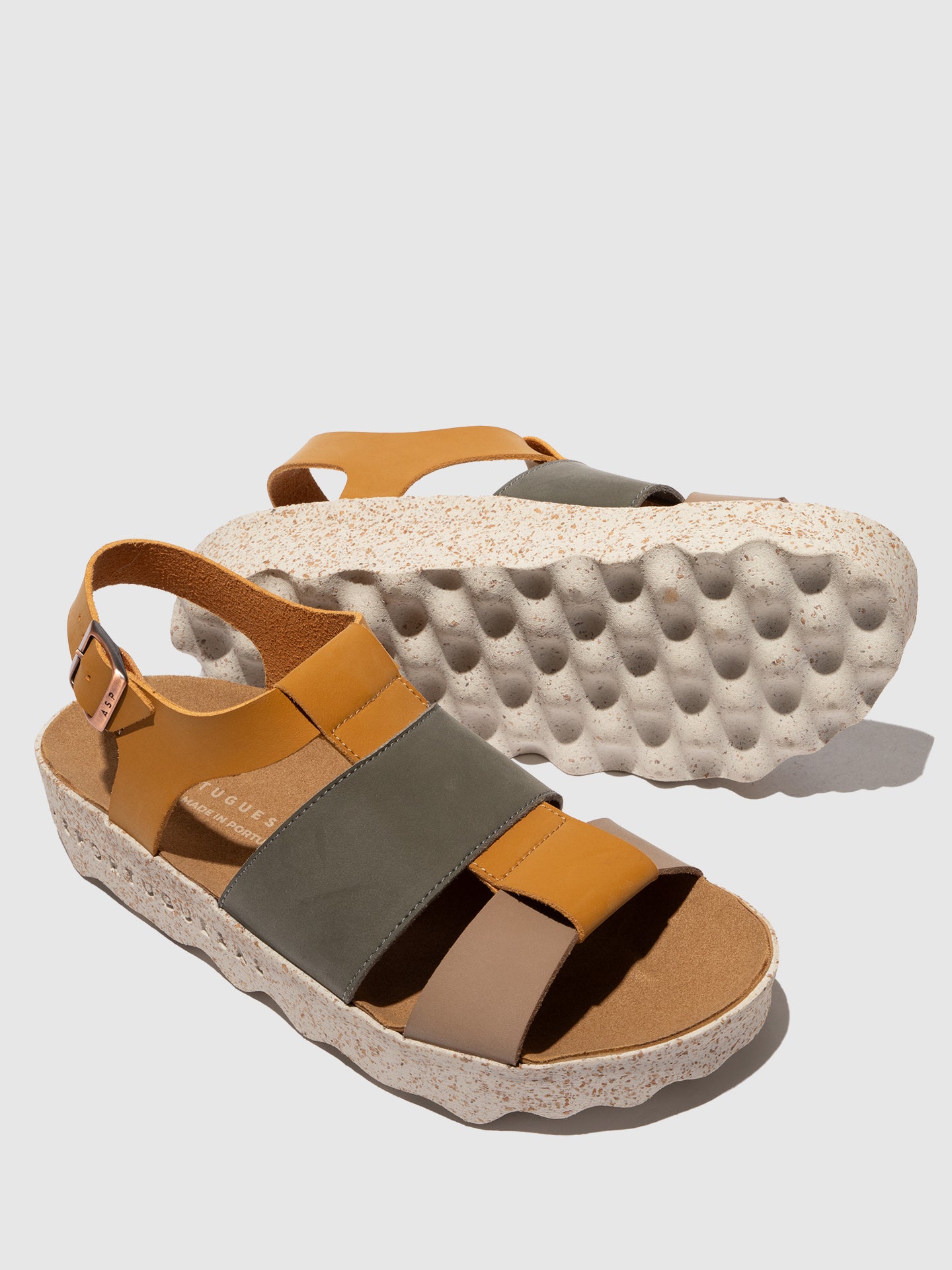 Sandálias em pele vegan As Portuguesas CALLA multicolor camel