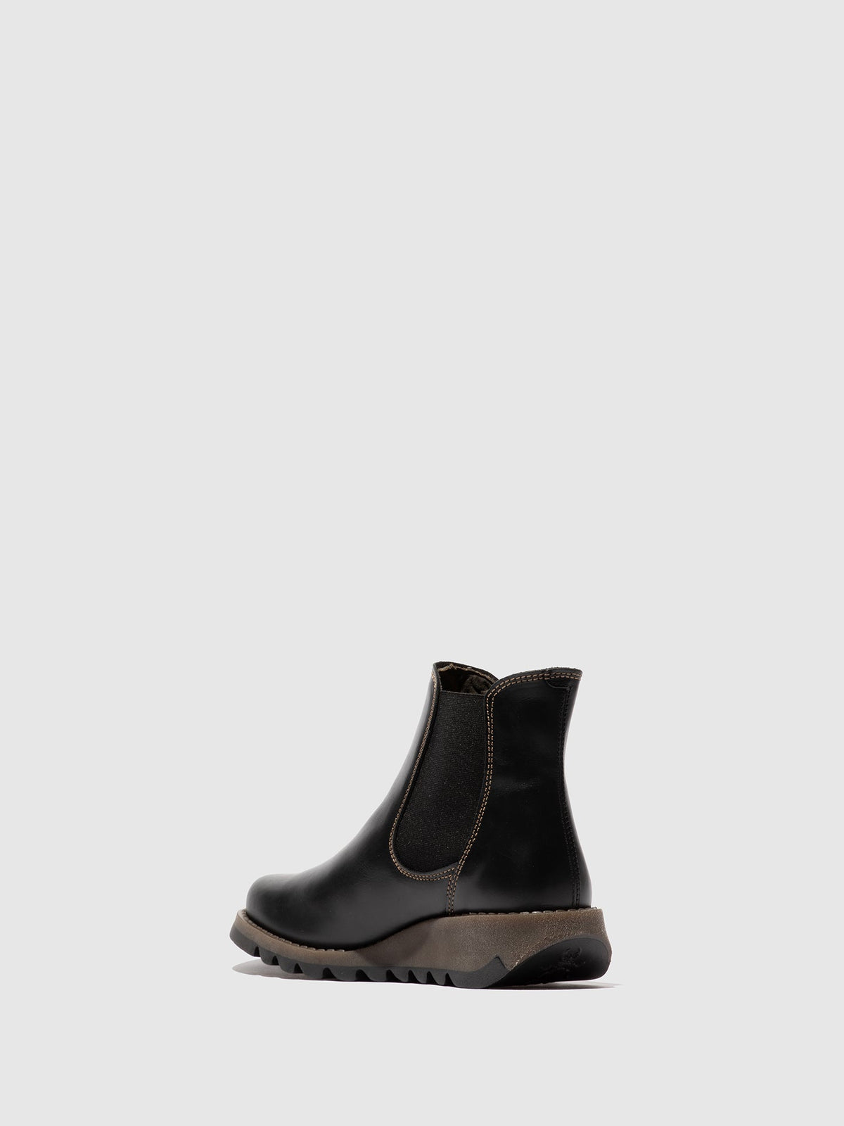 Botins Chelsea em pele FLY London SALV preto