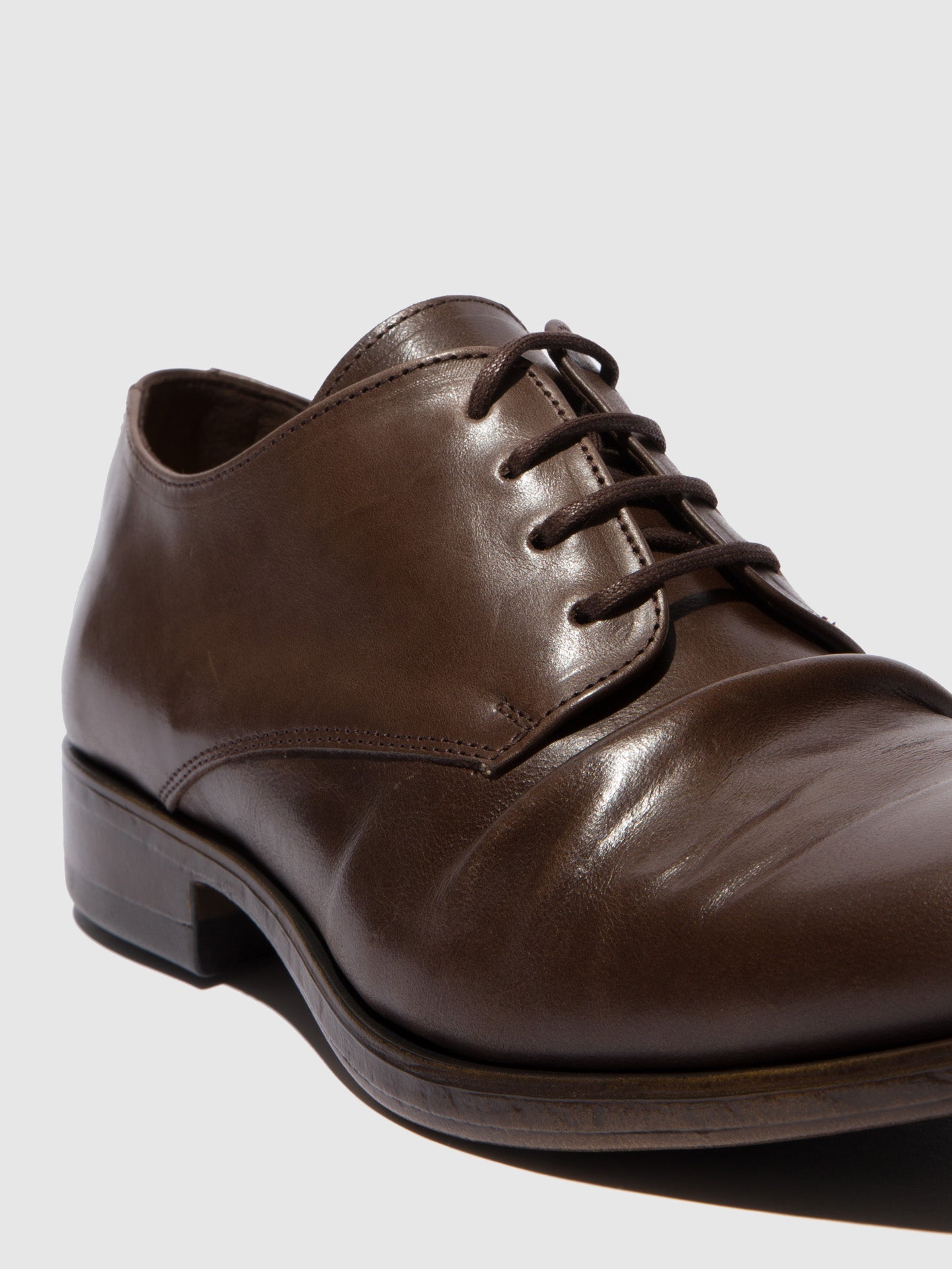 Sapatos em pele FLY London MASK eco mocca