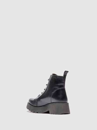 Botins com atacadores em pele FLY London METZ rug preto