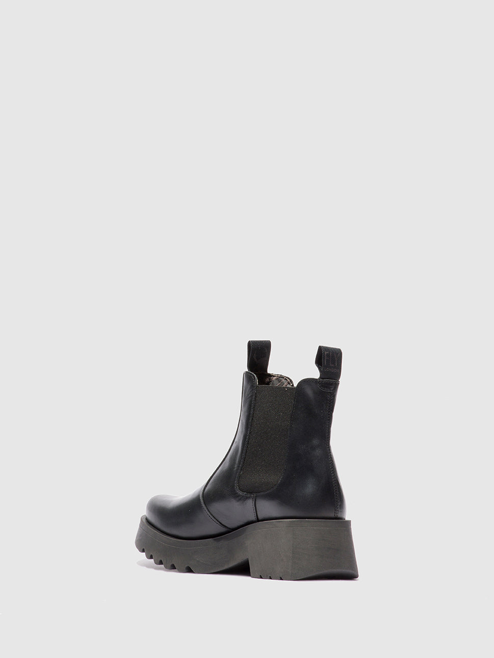 Botins Chelsea em pele FLY London MEDI rug preto