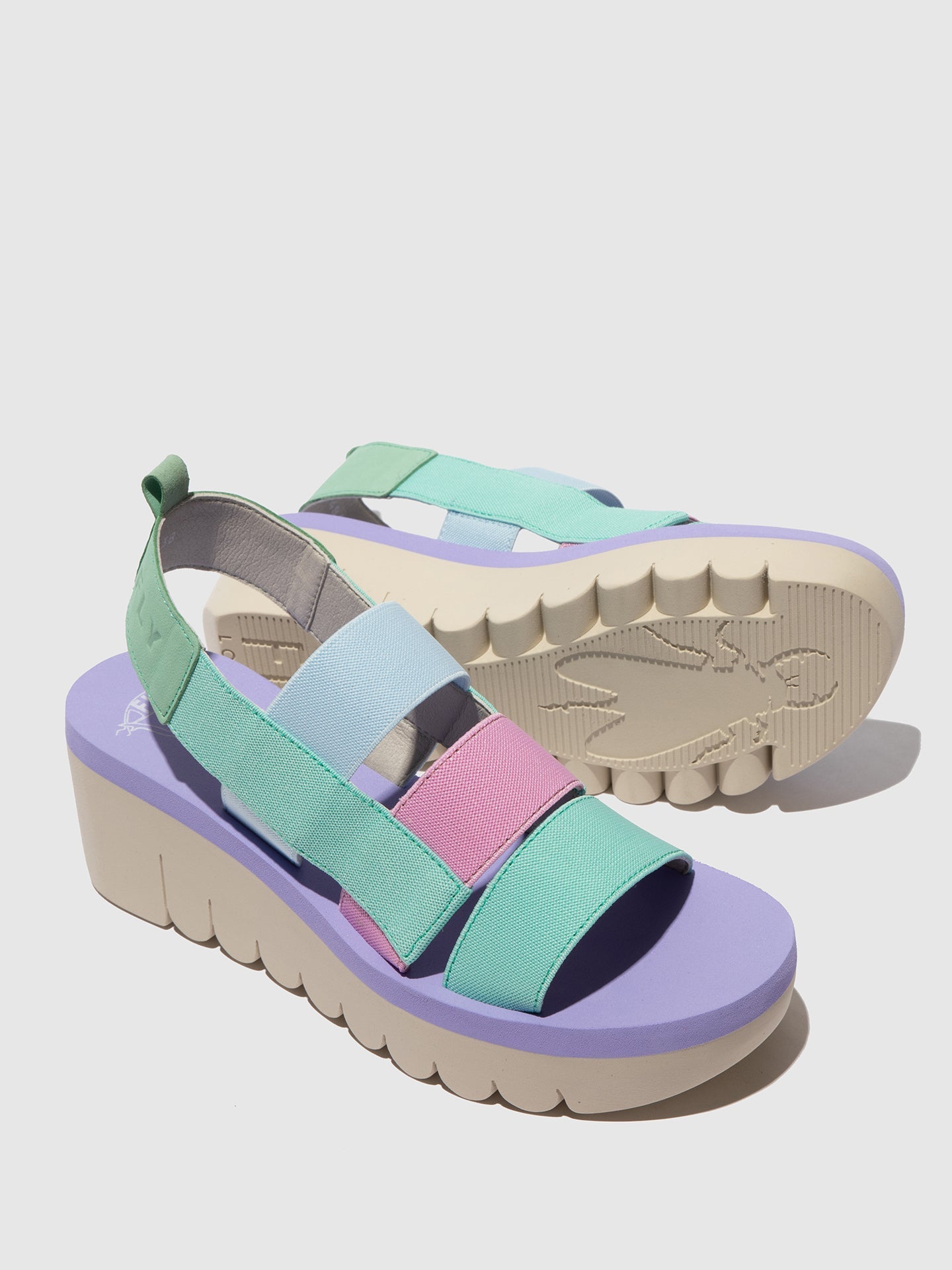 Sandálias em pele e tecido FLY London YERE menta multicolor