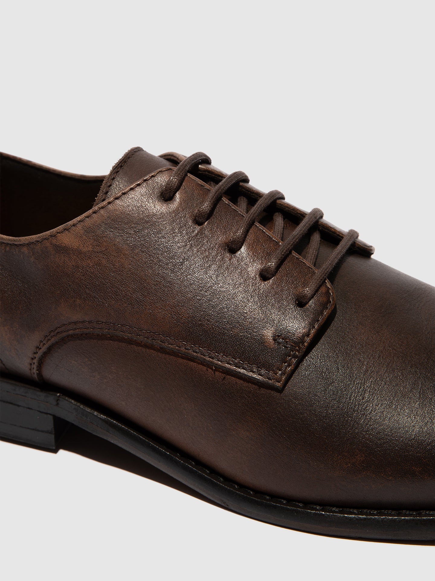 Sapatos em pele FLY London WAZU camel