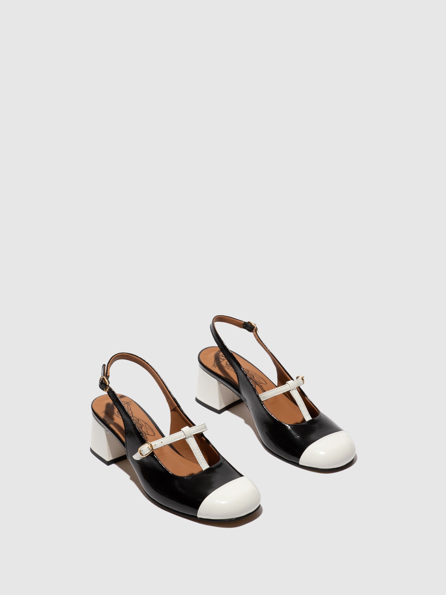Sandálias em pele verniz FLY London SOLN offwhite preto
