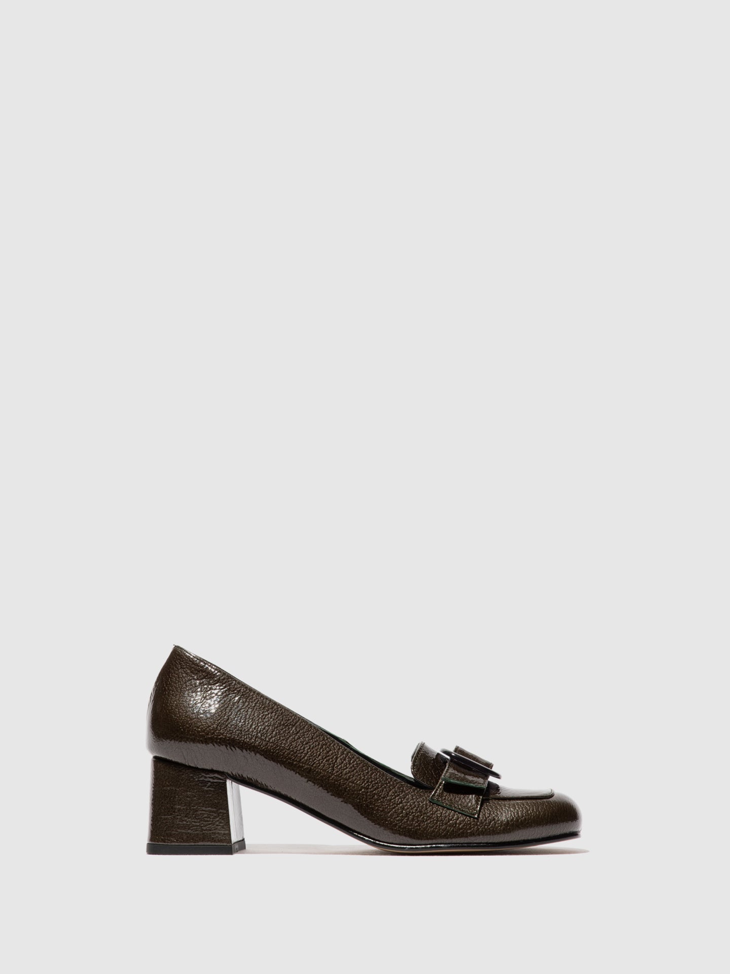 Sapatos em pele verniz FLY London SUFI verde militar