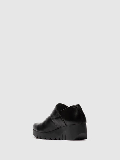 Sapatos em pele com velcro FLY London VARI preto