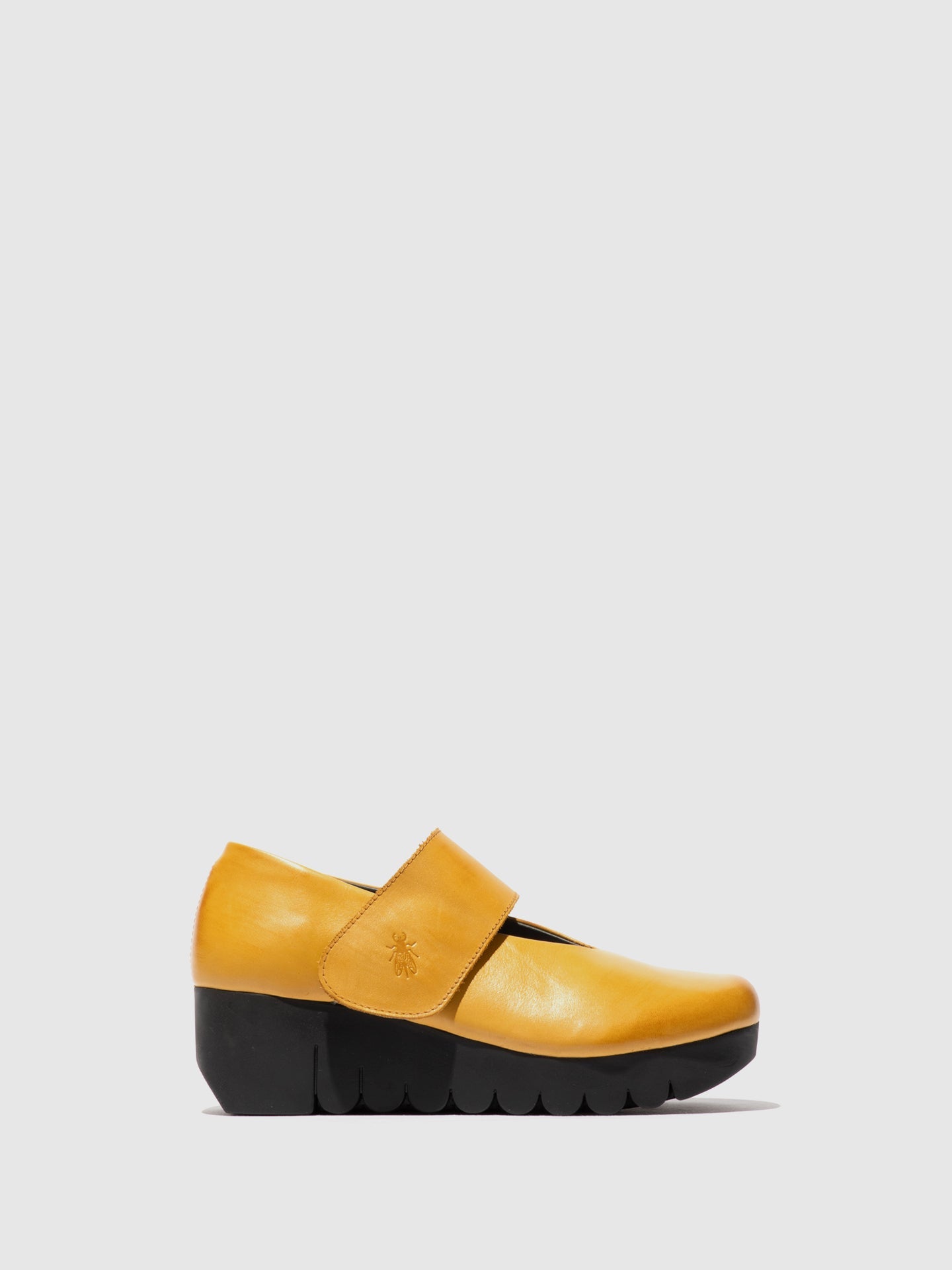 Sapatos em pele com velcro FLY London VARI mostarda