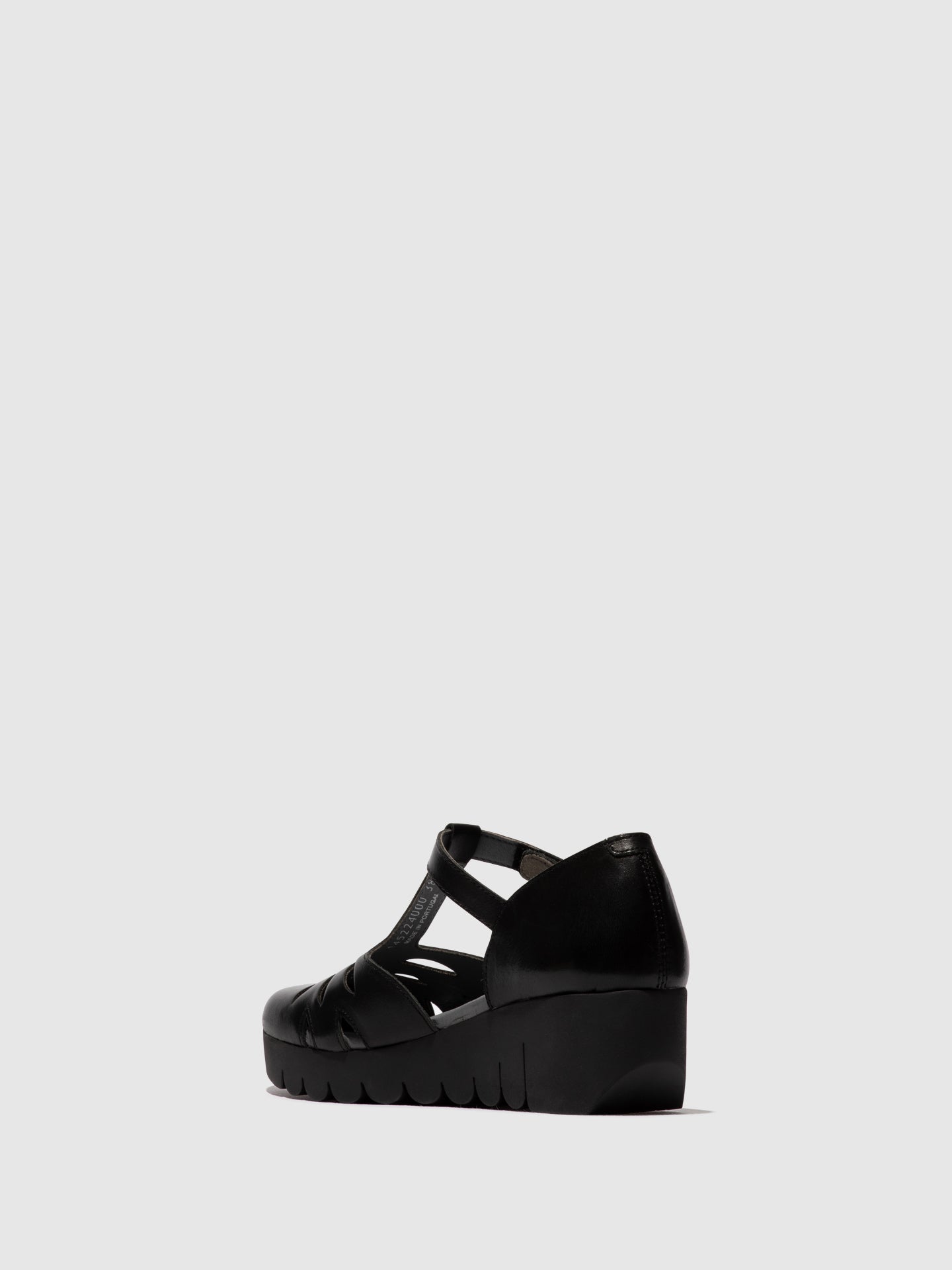 Sandálias em pele FLY London VELT preto