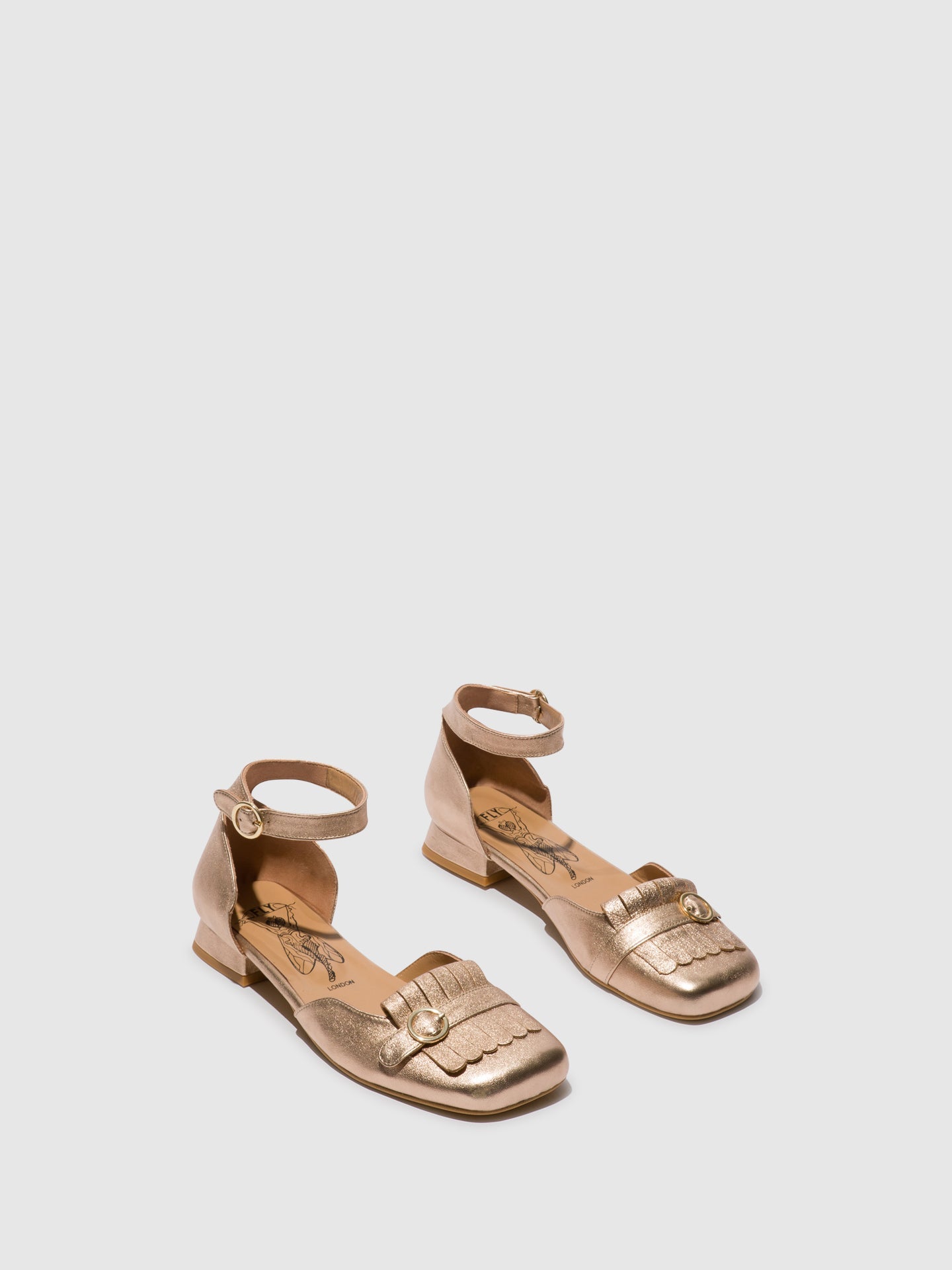 Sandálias em pele verniz FLY London CLAI dourado sahara
