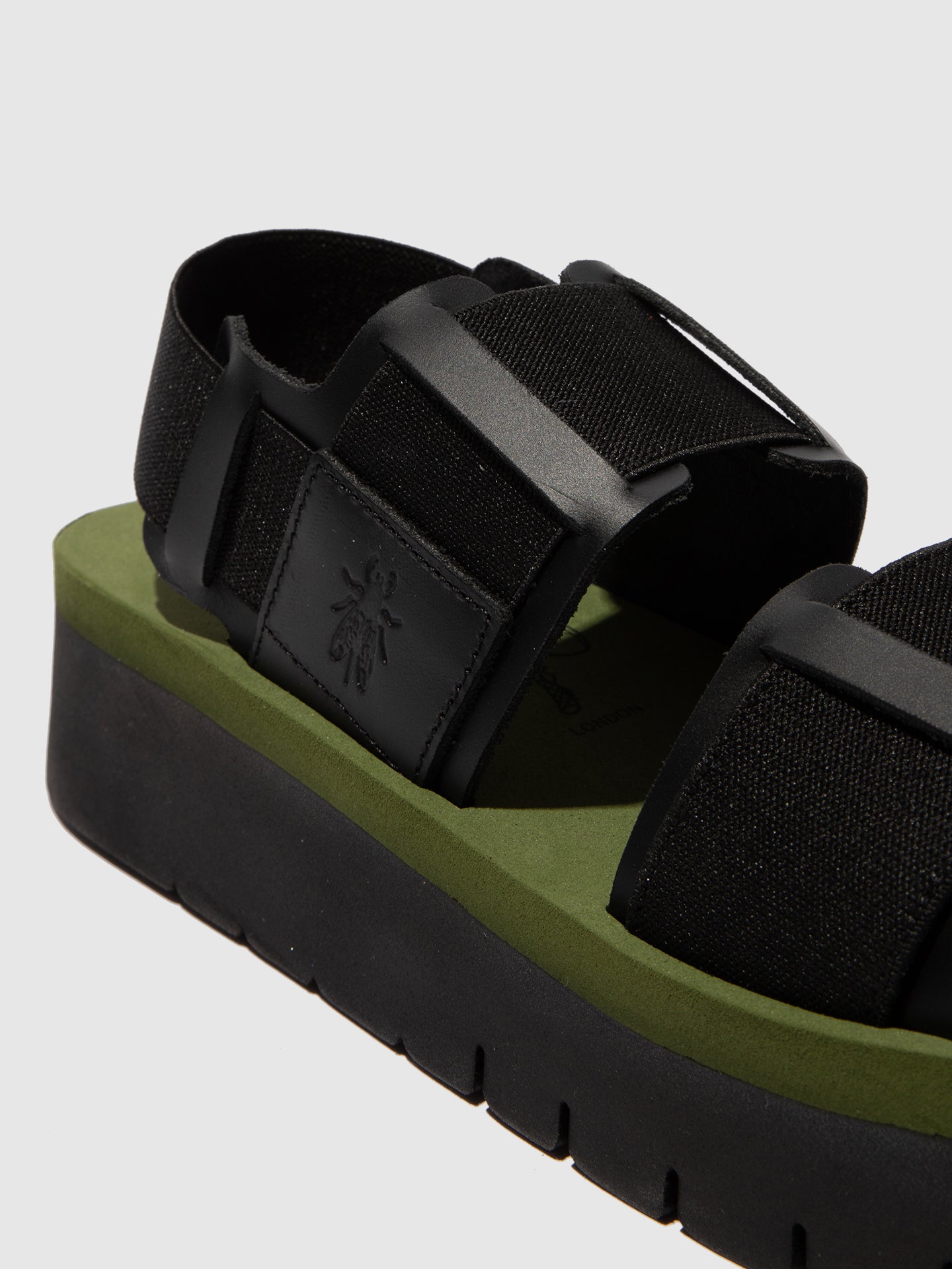 Sandálias em pele FLY London SORU preto verde militar