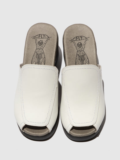 Mules em pele FLY London FLAE branco