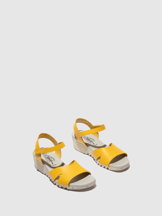 Sandálias em pele FLY London OLLA amarelo