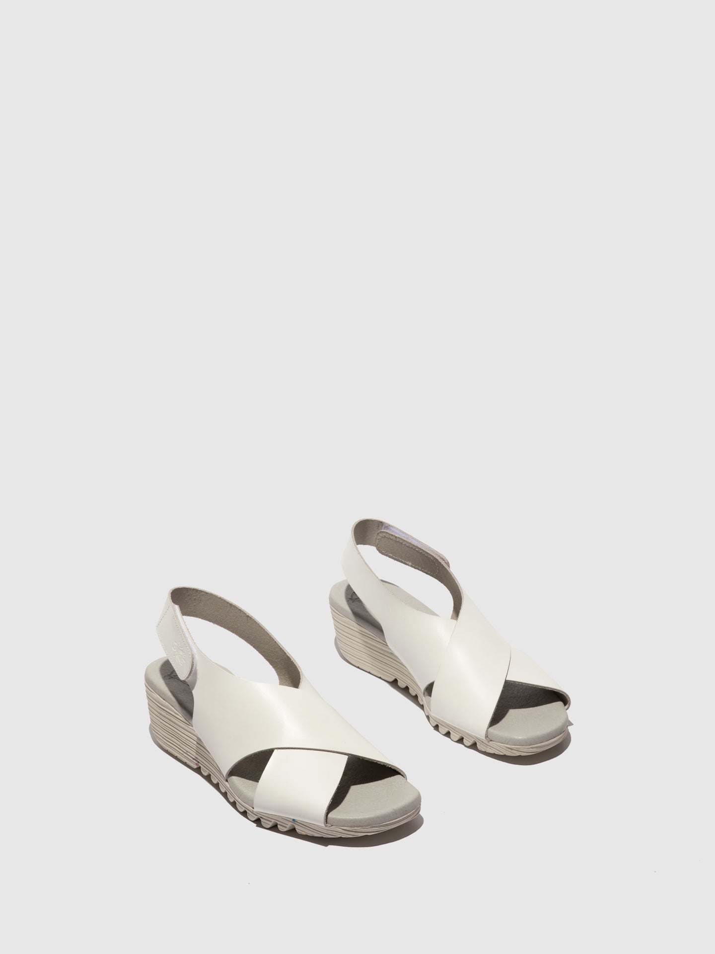 Sandálias em pele FLY London ORFY branco