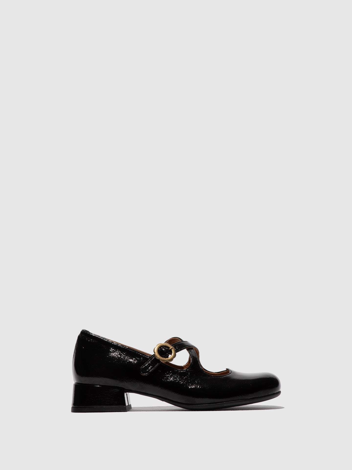 Sabrinas clássicas em pele verniz FLY London CADS preto