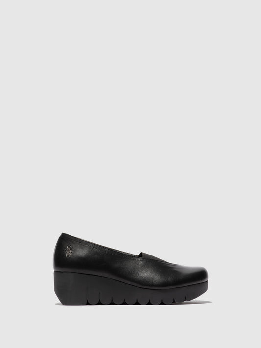Sapatos de salto médio em pele FLY London VEIK preto