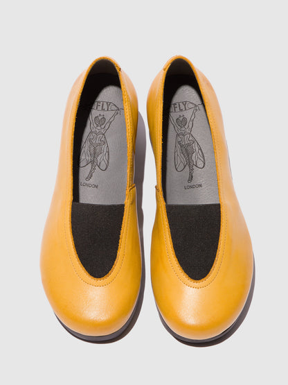 Sapatos de salto médio em pele FLY London VEIK mostarda