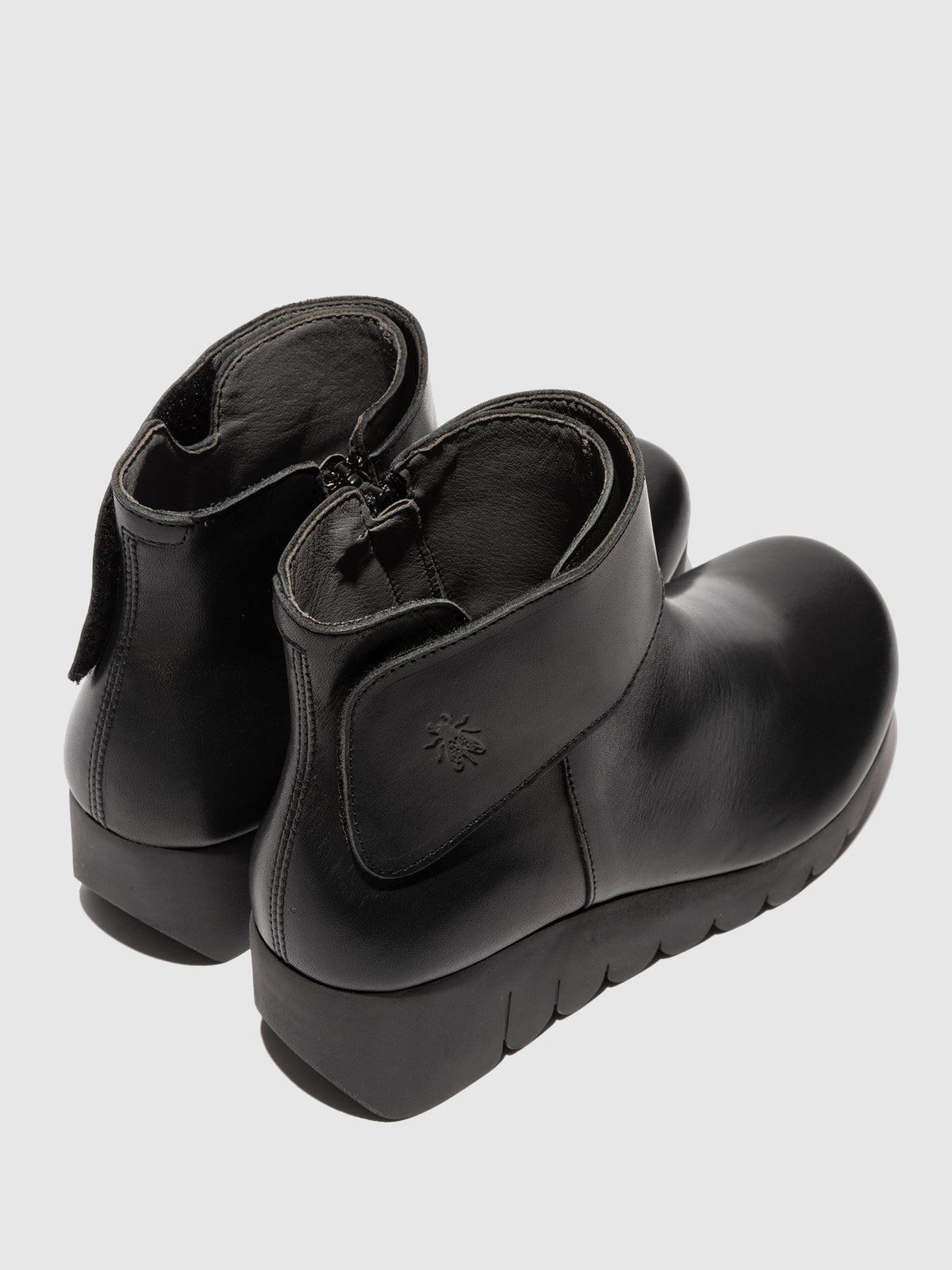 Botins em pele FLY London VUBE preto