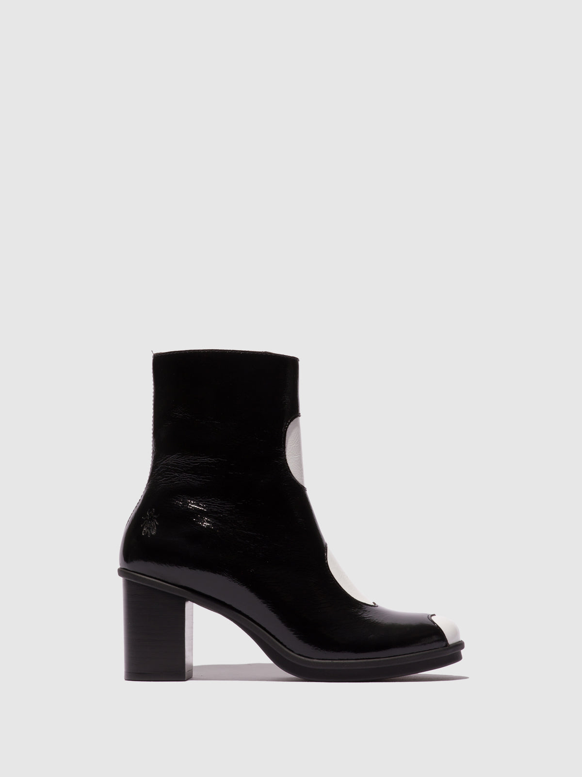 Botins em pele envernizada FLY London GIGS preto/branco