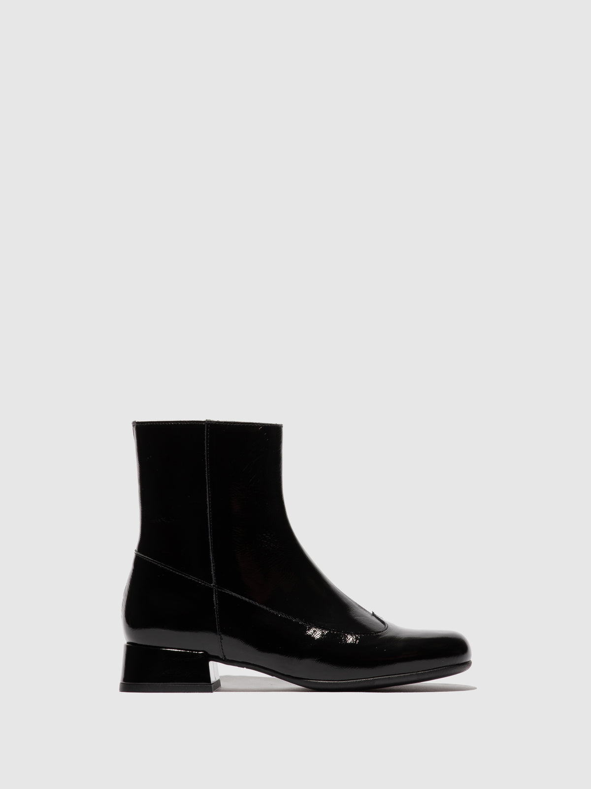 Botins em pele envernizada FLY London CARG preto