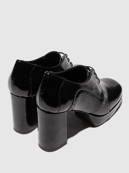 Sapatos de salto alto em pele envernizada FLY London EVAR preto