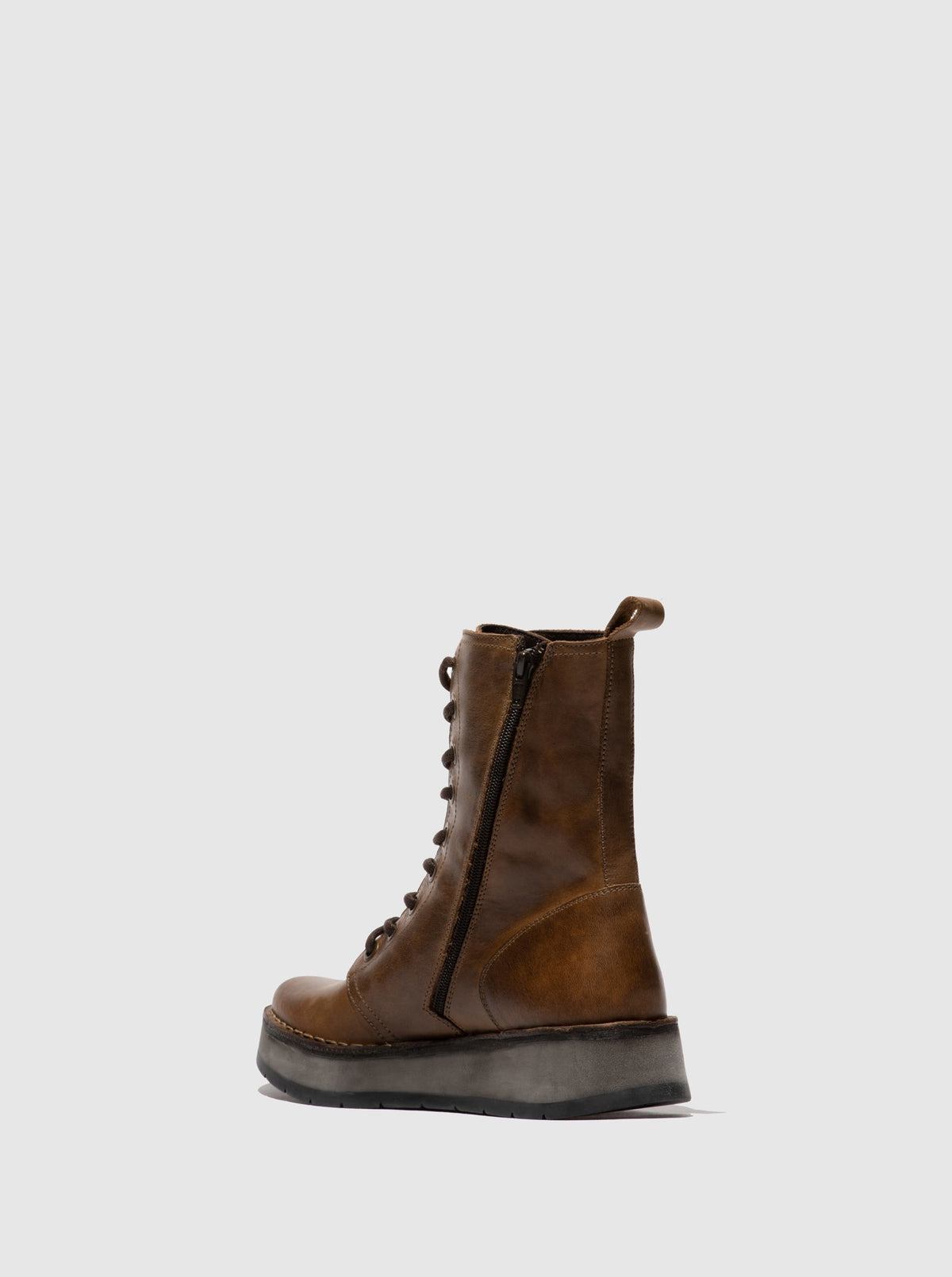Botins com atacadores em pele FLY London RAMI rug camel