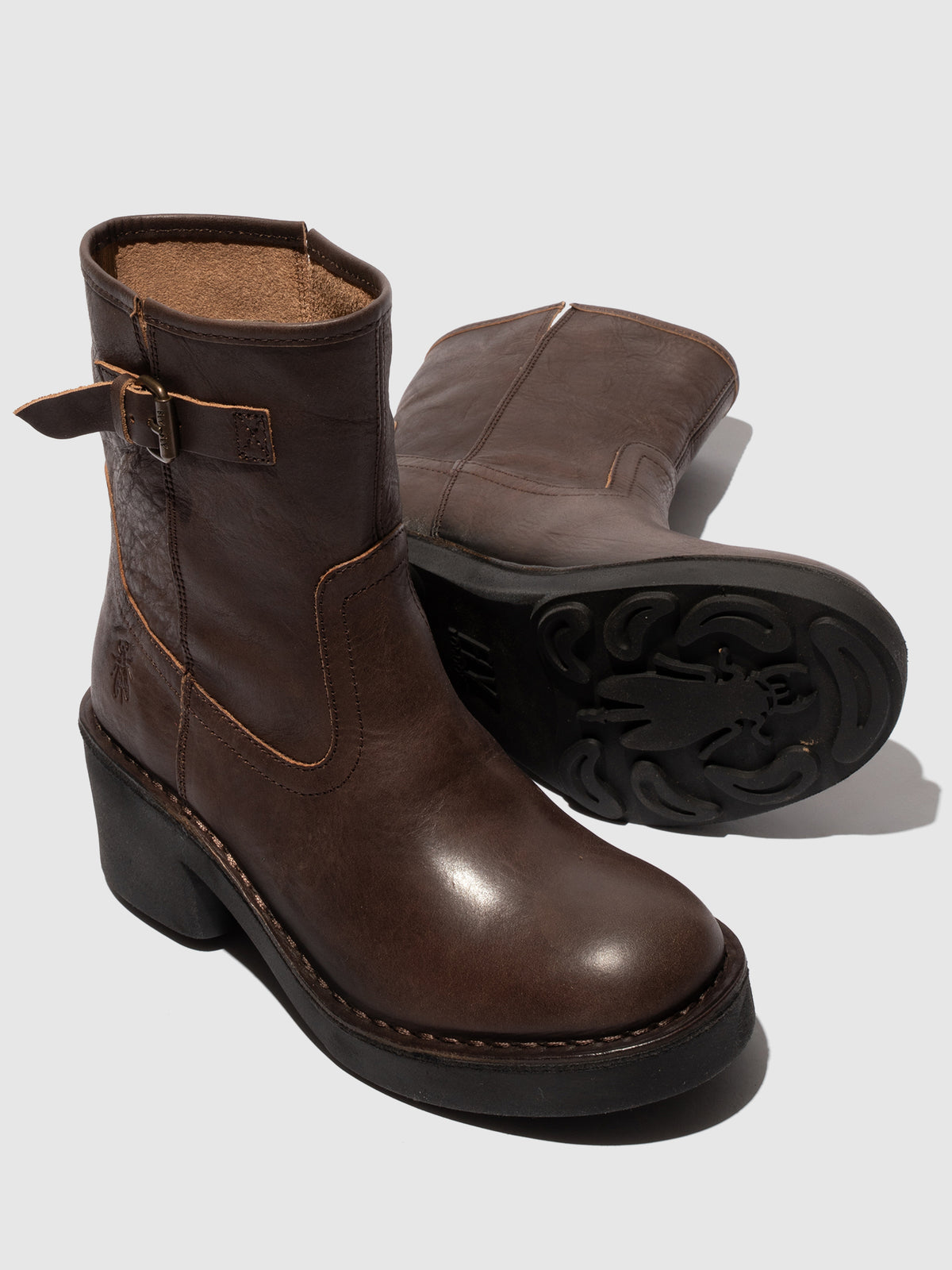 Botins em pele FLY London NAKY castanho