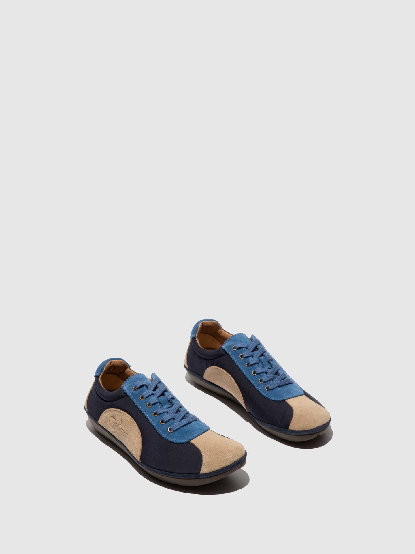 Sapatilhas em pele e tecido FLY London MEEG taupe azul