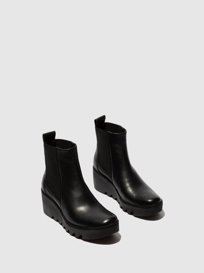 Botins Chelsea em pele FLY London BAGU dublin preto