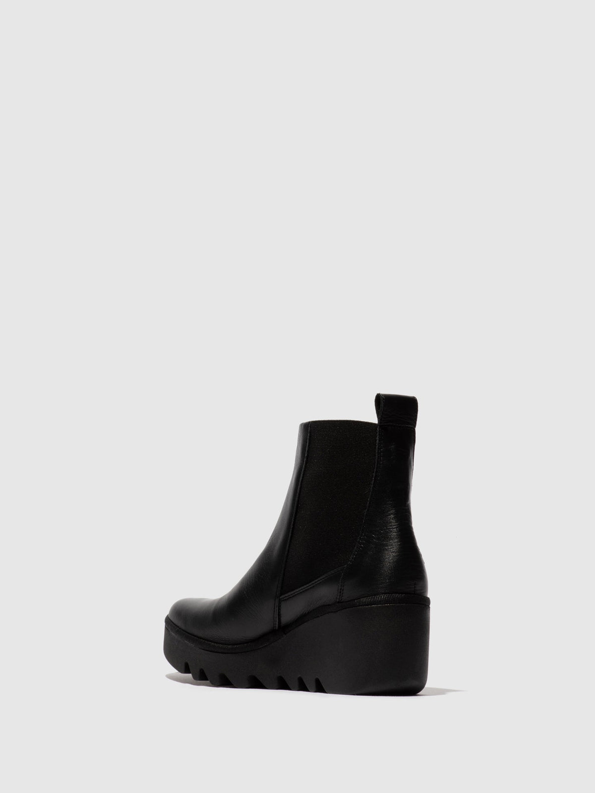 Botins Chelsea em pele FLY London BAGU dublin preto
