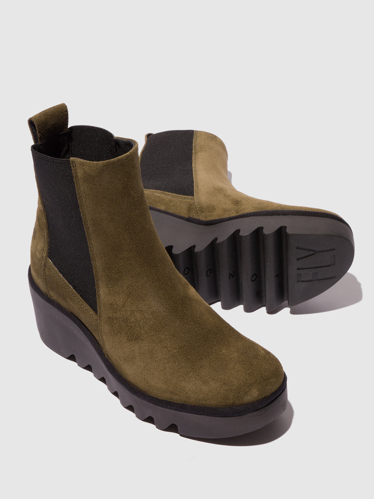Botins em camurça FLY London BAGU aspen