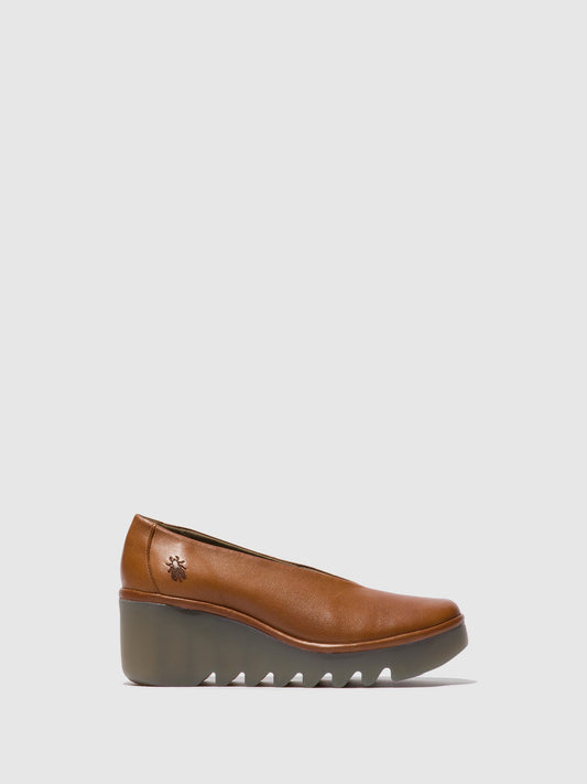 Sapatos em pele FLY London BESO tan