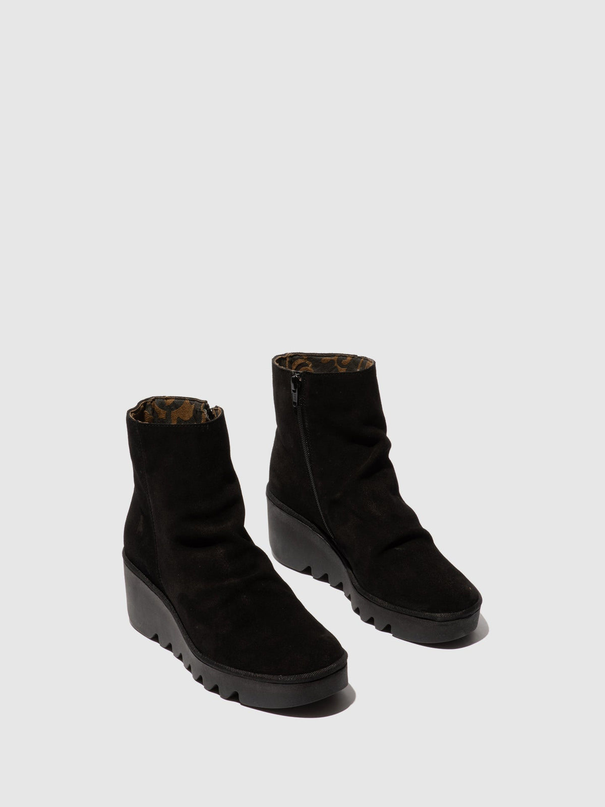Botins com fecho em pele FLY London BAAN camurça oleada preto