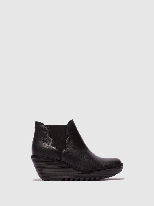 Sapatos de salto médio em pele FLY London YURE preto