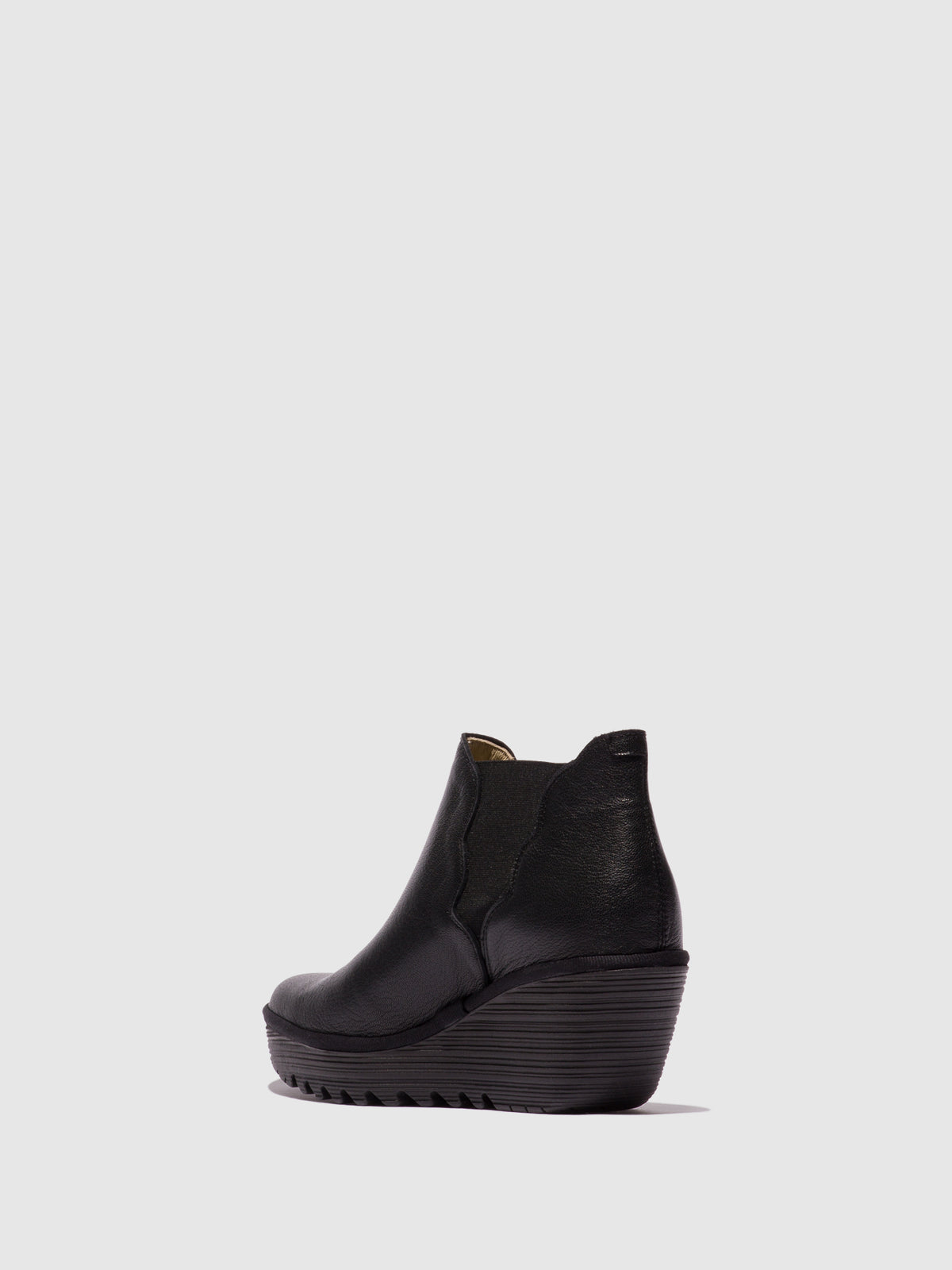 Sapatos de salto médio em pele FLY London YURE preto