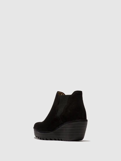 Sapatos de salto médio em camurça FLY London YURE preto