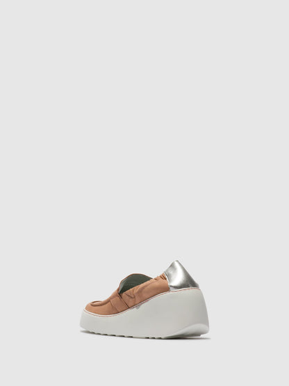 Sapatos em pele FLY London DULI rosa nude prateado