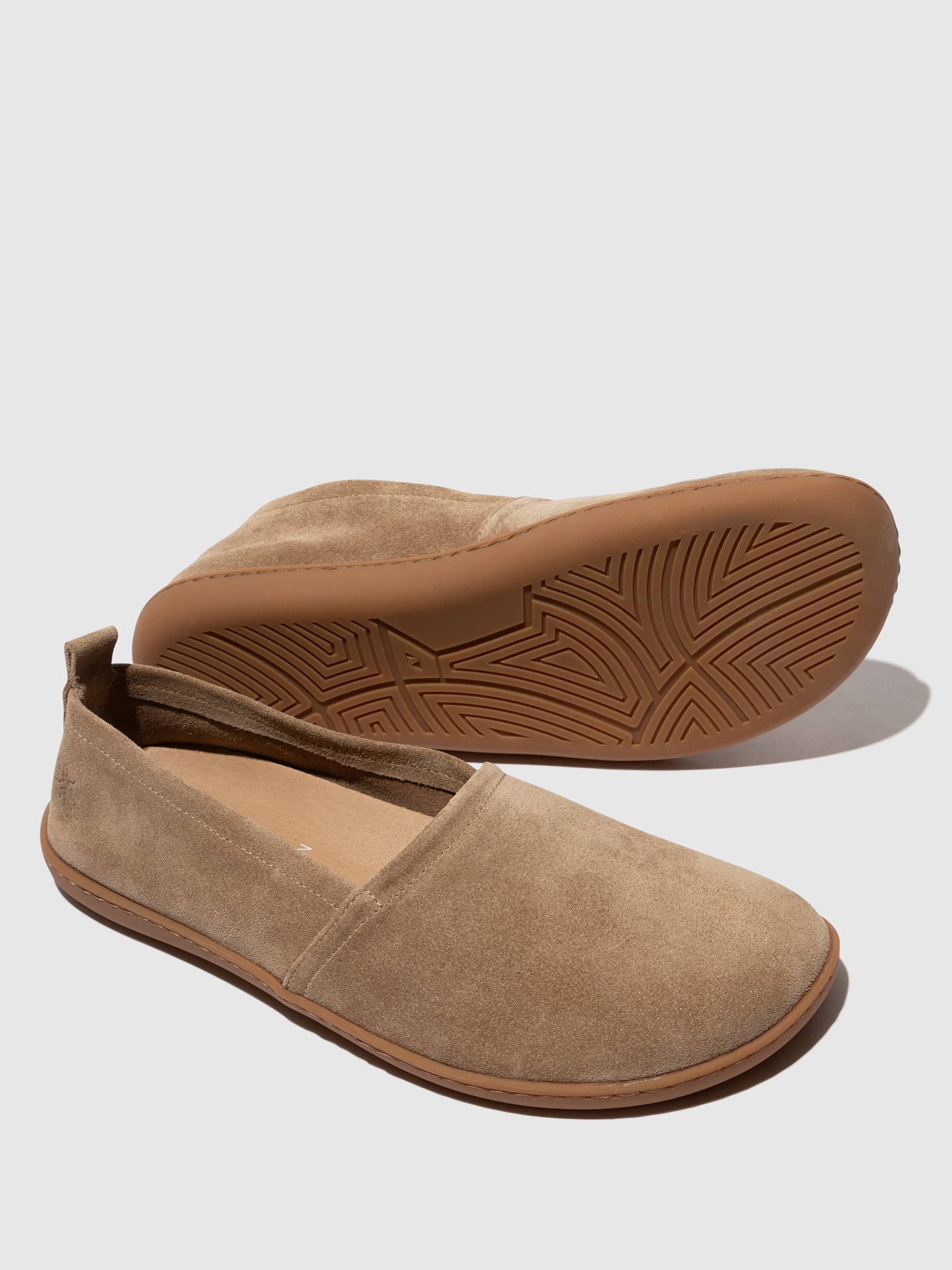 Sapatos em pele camurça FLY London PELY taupe