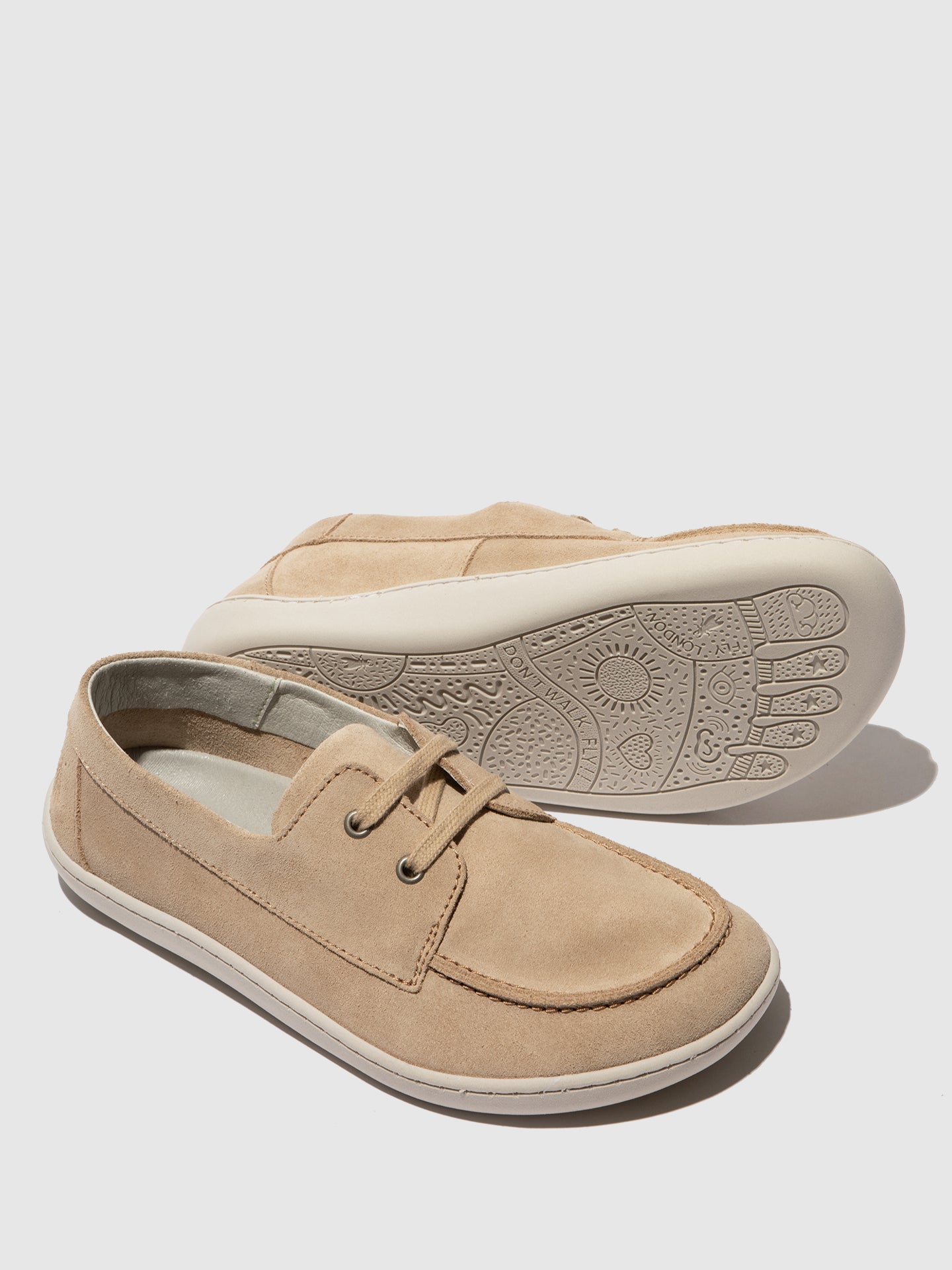 Sapatos em pele camurça FLY London NELT taupe